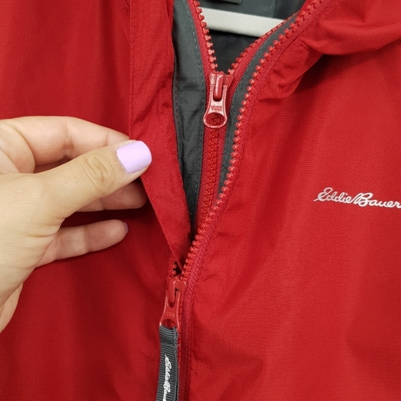 Eddie Bauer Big Kids Large 14/16 Red Grey Windbreaker Jacket Hooded Lightweight - Picture 4 of 11